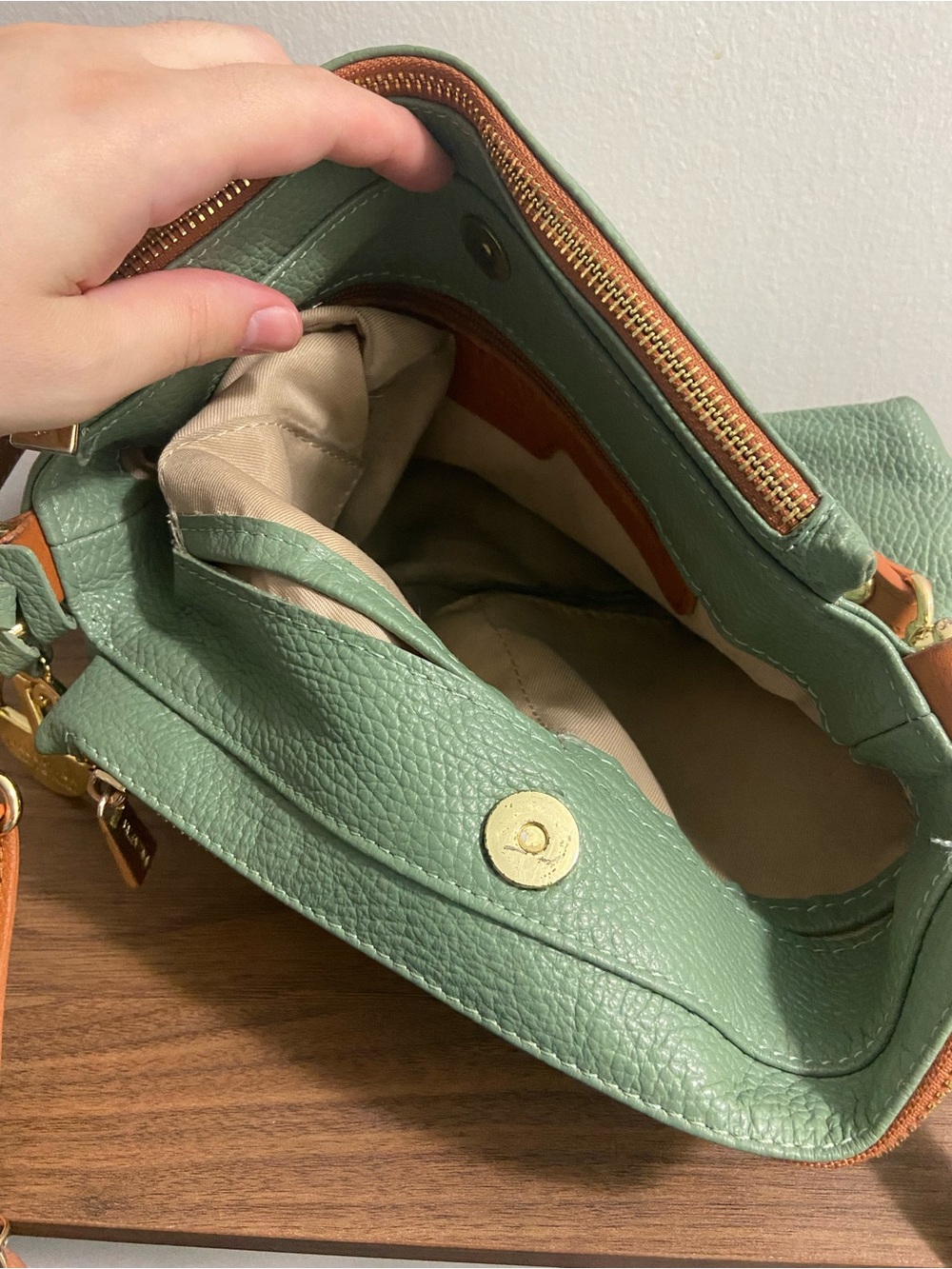 Valentina Women’s Green Leather Crossbody Bag with Tan Strap - Picture 4 of 6